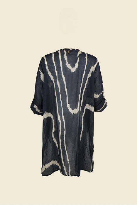 FLORES SUMBA BLACK SHIRT
