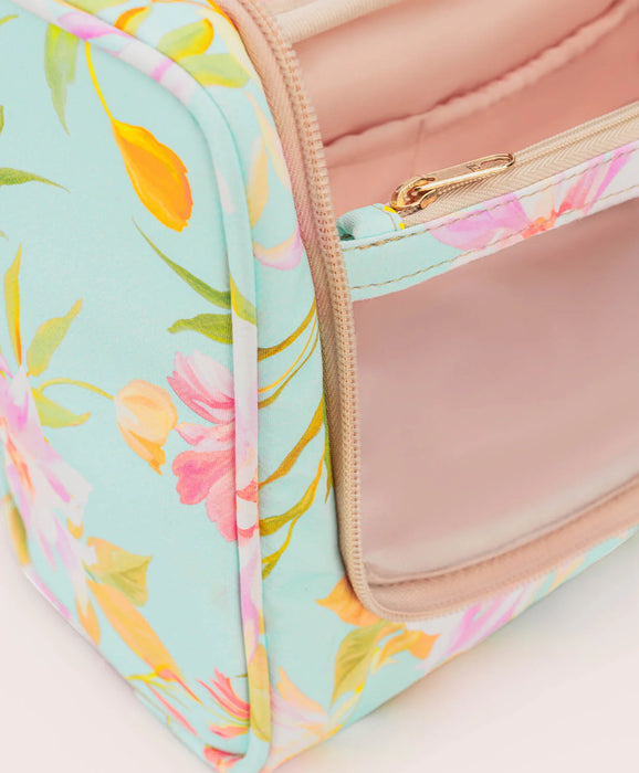 HANGING PETAL TOILETRY BAG